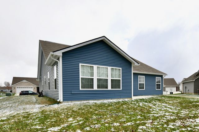 1364 Lexington Trail, Greenfield, IN 46140