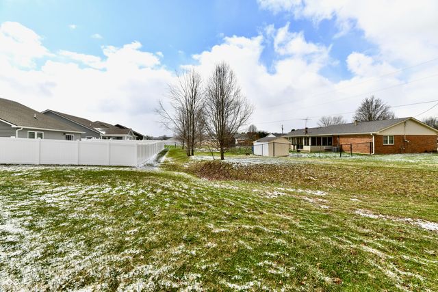 1364 Lexington Trail, Greenfield, IN 46140