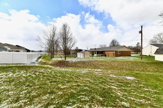 1364 Lexington Trail, Greenfield, IN 46140