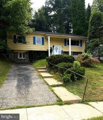 337 GOLF HILLS RD, Havertown, PA 19083