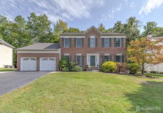 16 Tanner Drive, South Brunswick, NJ 08540