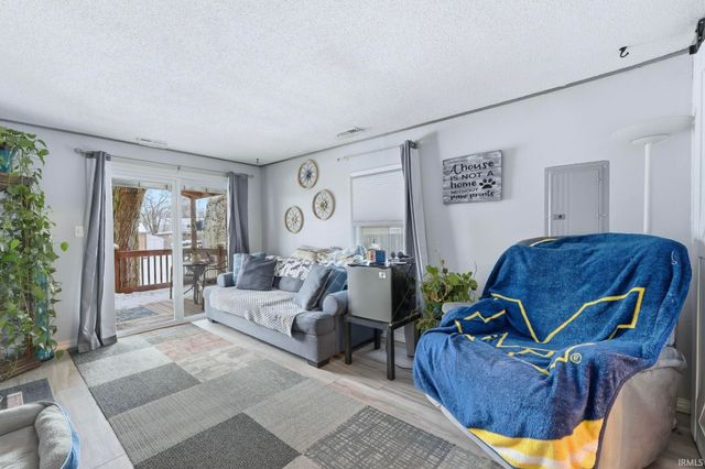 6612 Bradbury Avenue, Fort Wayne, IN 46809