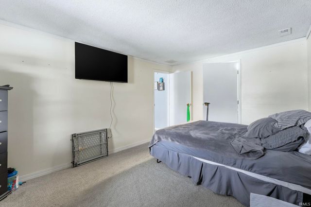 6612 Bradbury Avenue, Fort Wayne, IN 46809