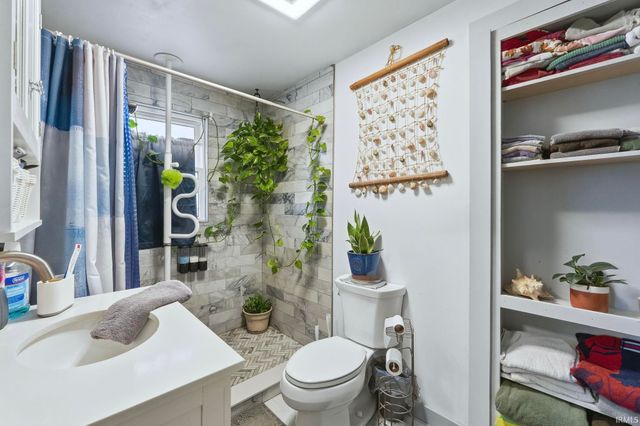 6612 Bradbury Avenue, Fort Wayne, IN 46809