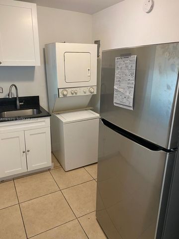 5122 NW 79th Ave 303, Doral, FL 33166