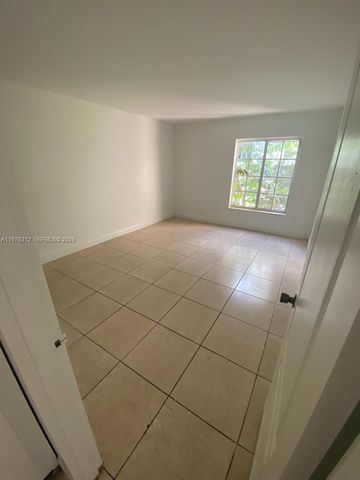 5122 NW 79th Ave 303, Doral, FL 33166