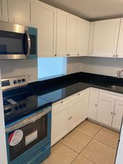 5122 NW 79th Ave 303, Doral, FL 33166