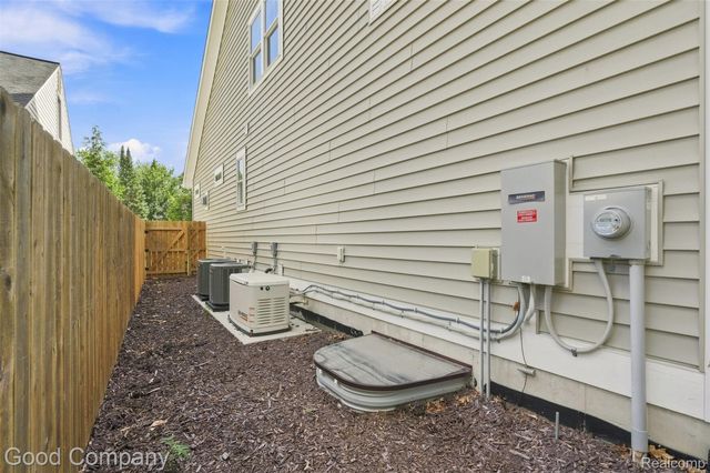 1080 Alberta Street, Ferndale, MI 48220