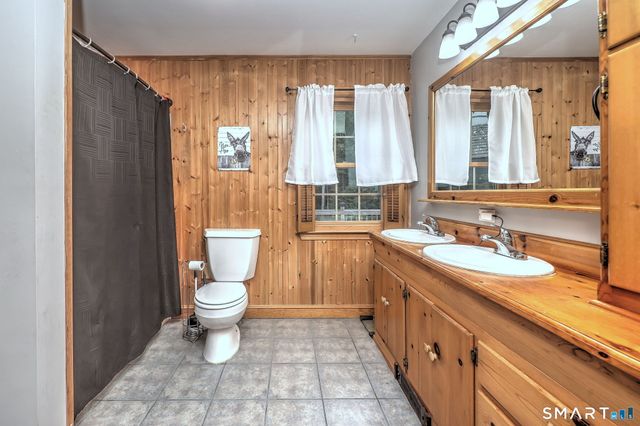 86 Spencer Hill, Clinton, CT 06413
