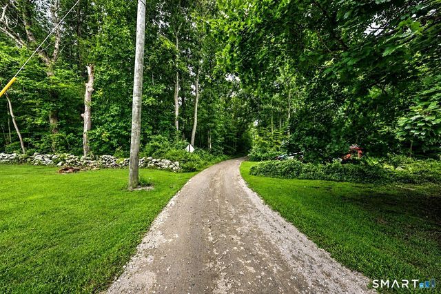 86 Spencer Hill, Clinton, CT 06413