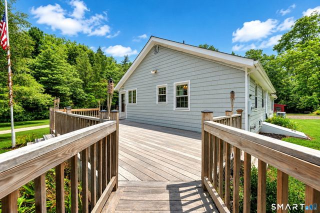 86 Spencer Hill, Clinton, CT 06413