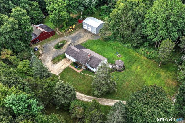 86 Spencer Hill, Clinton, CT 06413
