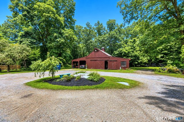 86 Spencer Hill, Clinton, CT 06413