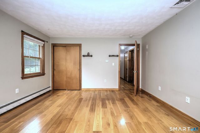 86 Spencer Hill, Clinton, CT 06413