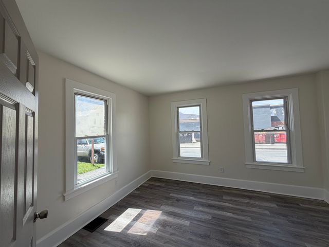 340 Pleasant Street, Bennington, VT 05201