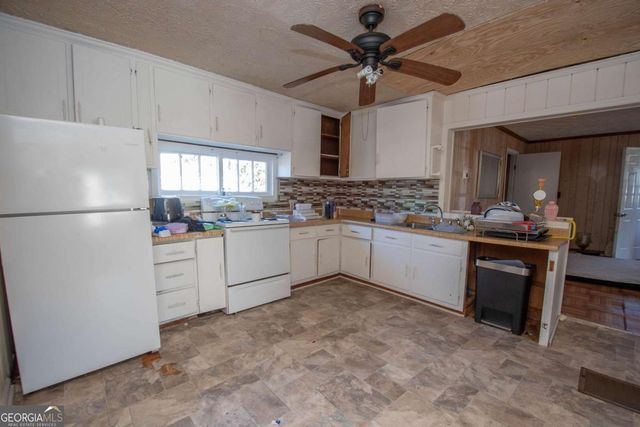 427 Fling Road, Lagrange, GA 30240