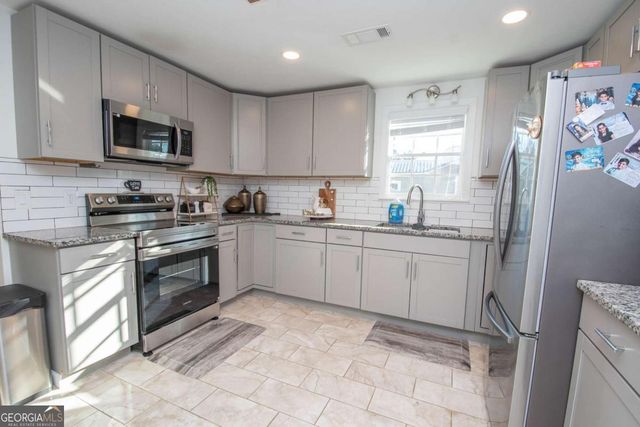 427 Fling Road, Lagrange, GA 30240