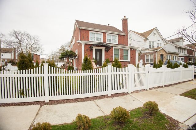 11601 221st Street, Cambria Heights, NY 11411