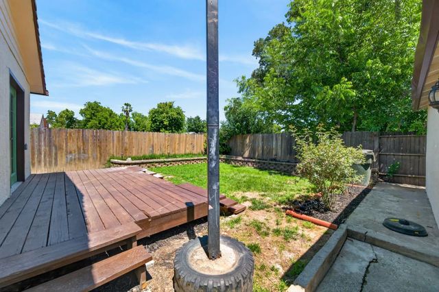 2820 Branch St, Sacramento, CA 95815