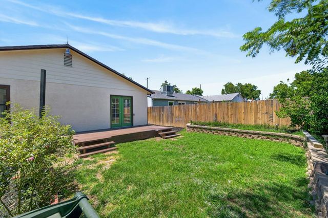2820 Branch St, Sacramento, CA 95815