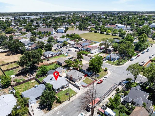 2820 Branch St, Sacramento, CA 95815