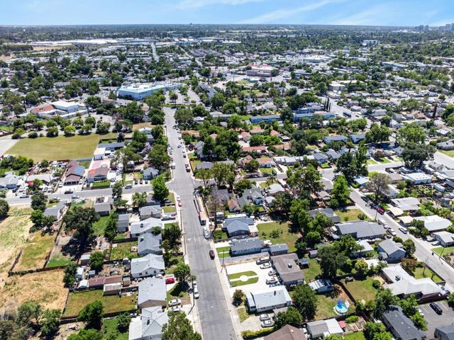 2820 Branch St, Sacramento, CA 95815