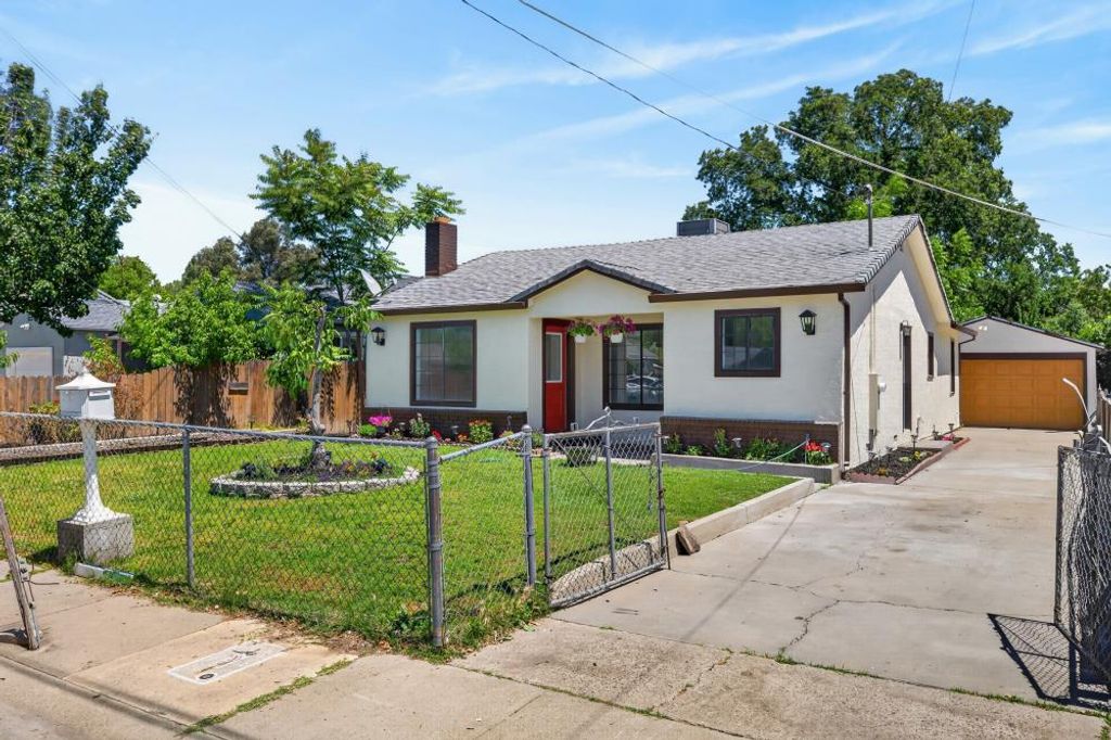 2820 Branch St, Sacramento, CA 95815