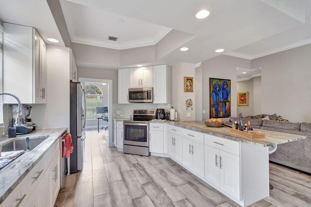 8241 Tobago Lane, Wellington, FL 33414