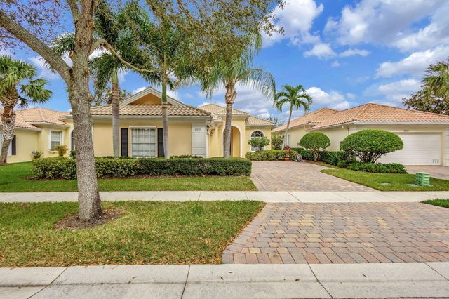 8241 Tobago Lane, Wellington, FL 33414