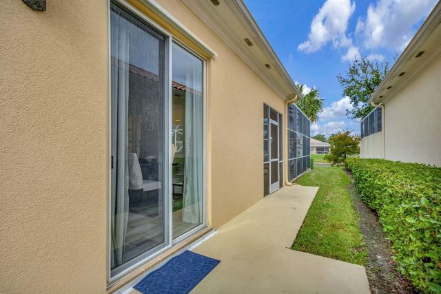 8241 Tobago Lane, Wellington, FL 33414