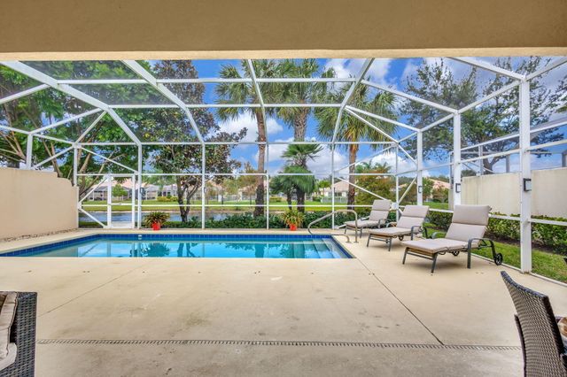 8241 Tobago Lane, Wellington, FL 33414