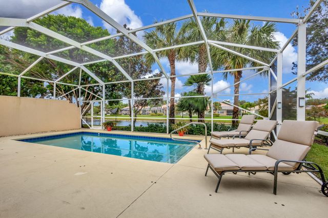 8241 Tobago Lane, Wellington, FL 33414