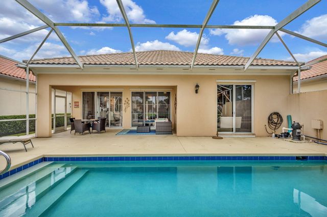 8241 Tobago Lane, Wellington, FL 33414