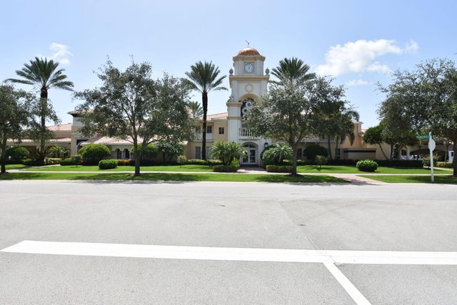 8241 Tobago Lane, Wellington, FL 33414