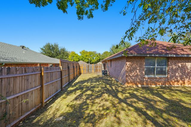 1304 Paco Trail, Denton, TX 76209