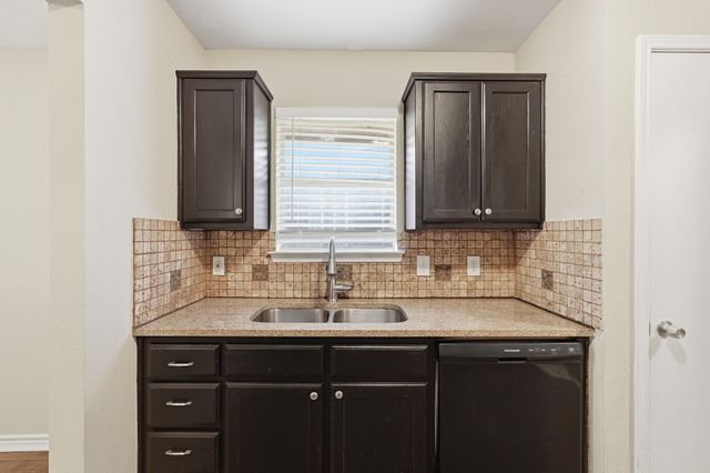 1304 Paco Trail, Denton, TX 76209