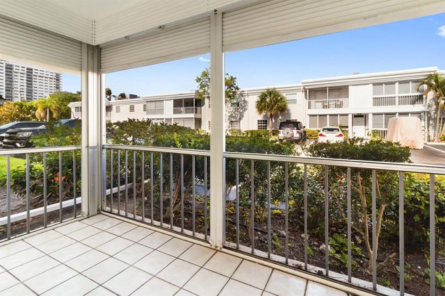 6447 Bay Club Drive 2, Fort Lauderdale, FL 33308