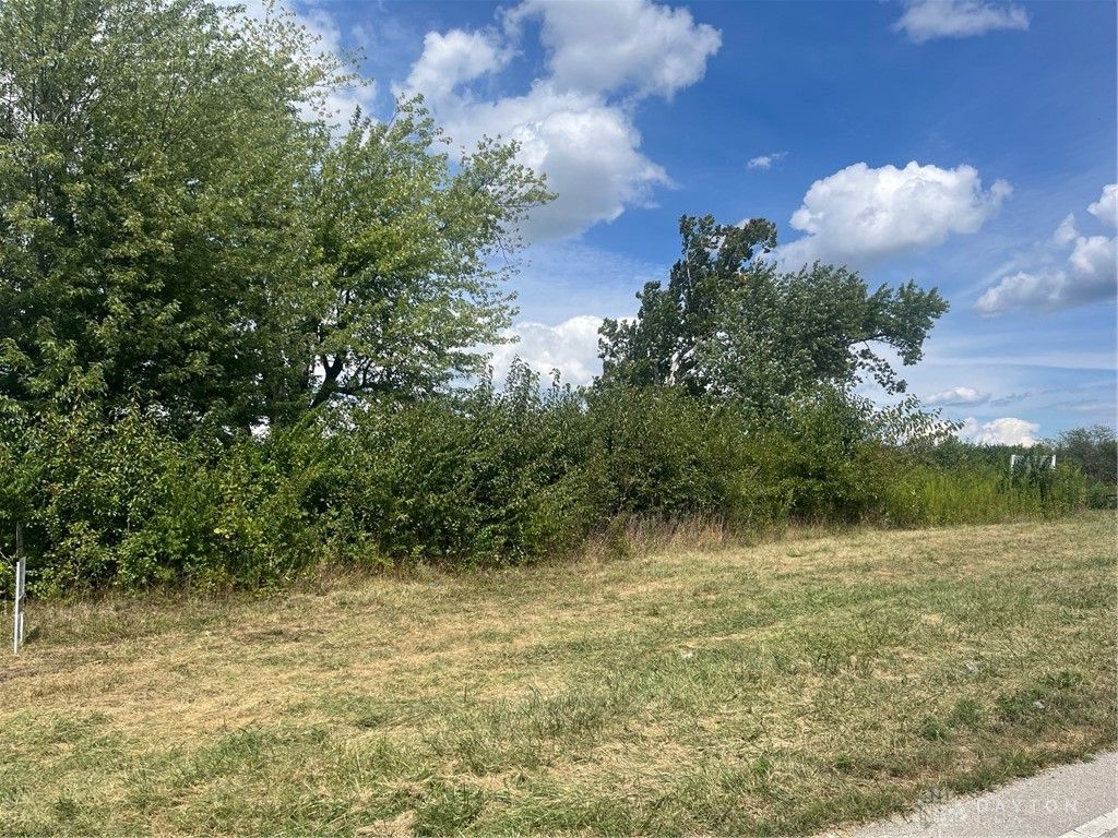 7005 Westbrook Road, Brookville, OH 45309