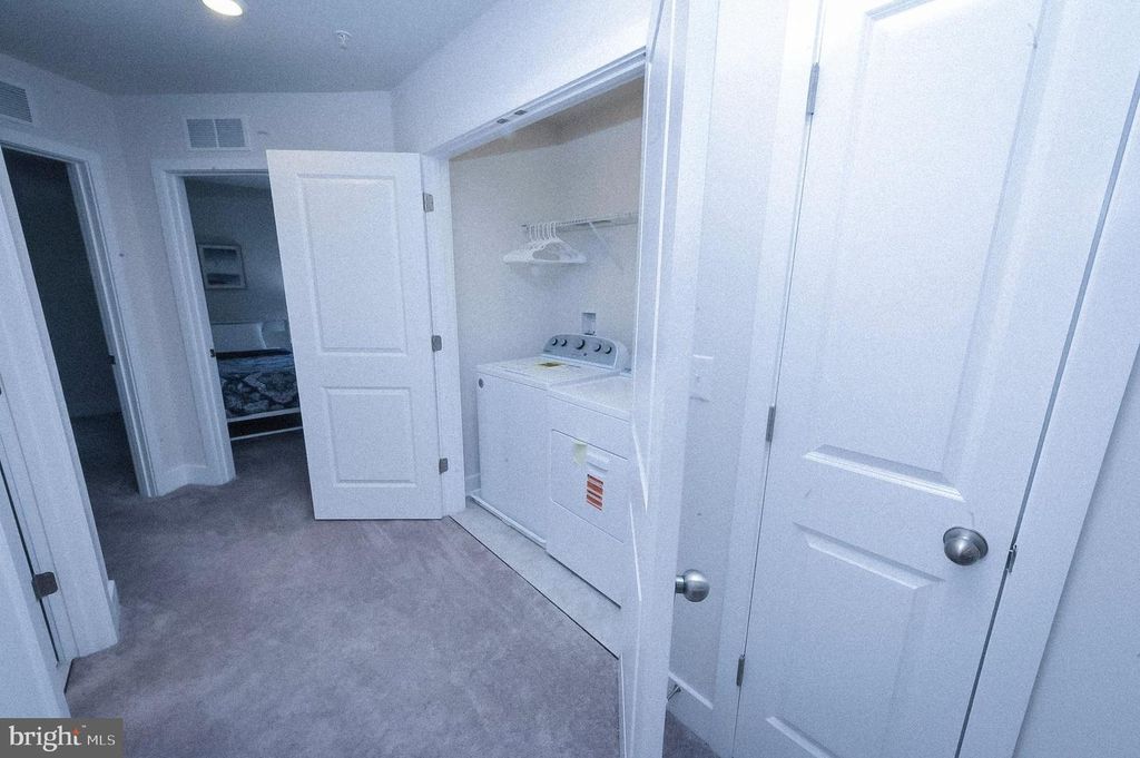 Image 11 of property listing at 9525 SEASCAPE LN #5, Berlin, MD 21811