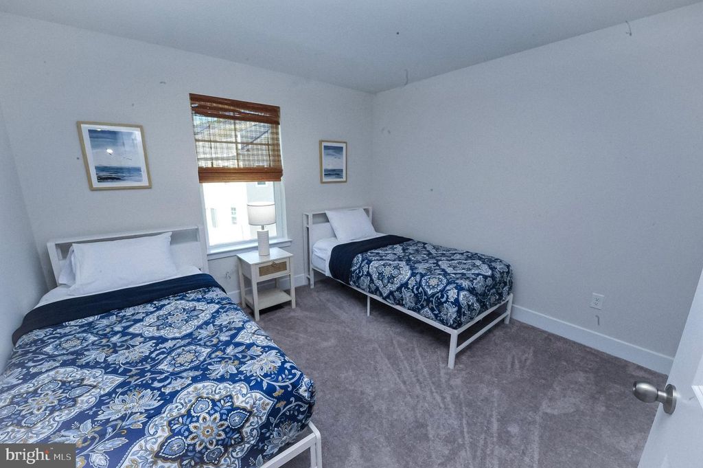 Image 12 of property listing at 9525 SEASCAPE LN #5, Berlin, MD 21811