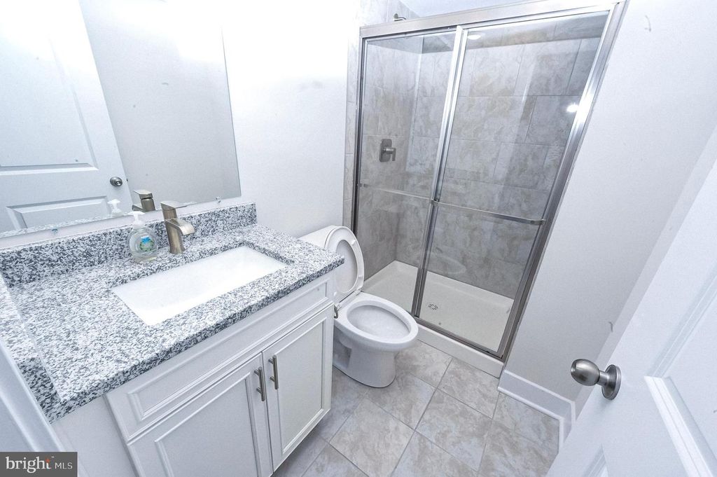 Image 15 of property listing at 9525 SEASCAPE LN #5, Berlin, MD 21811