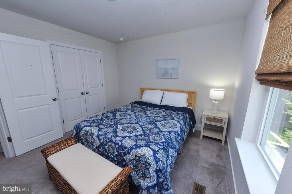 Image 16 of property listing at 9525 SEASCAPE LN #5, Berlin, MD 21811