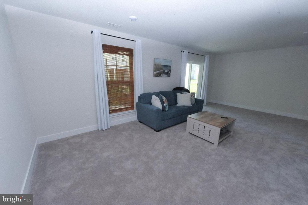 Image 17 of property listing at 9525 SEASCAPE LN #5, Berlin, MD 21811