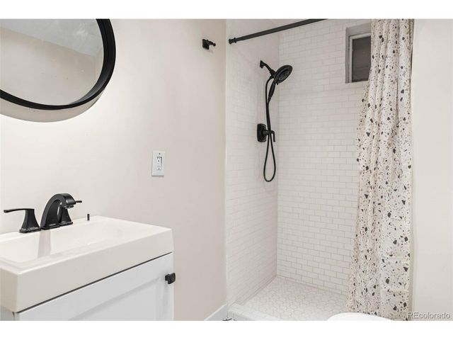 545 Ingalls St, Lakewood, CO 80226