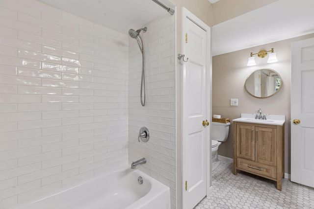 3816 Abbott Avenue N, Robbinsdale, MN 55422