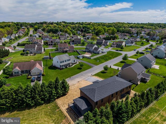 53 CUMBERLAND ESTATES DR, Mechanicsburg, PA 17050