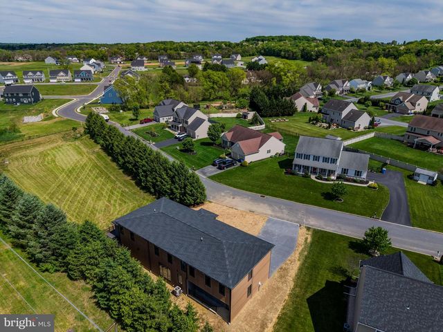 53 CUMBERLAND ESTATES DR, Mechanicsburg, PA 17050