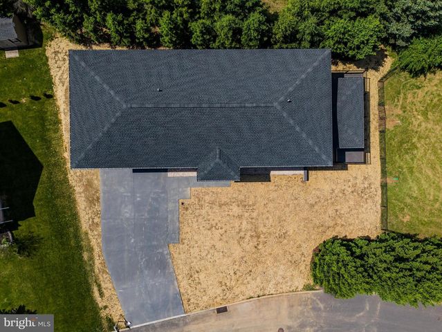 53 CUMBERLAND ESTATES DR, Mechanicsburg, PA 17050