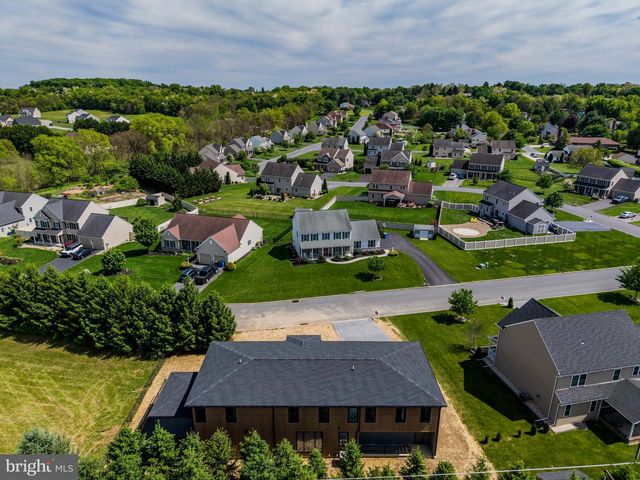 53 CUMBERLAND ESTATES DR, Mechanicsburg, PA 17050