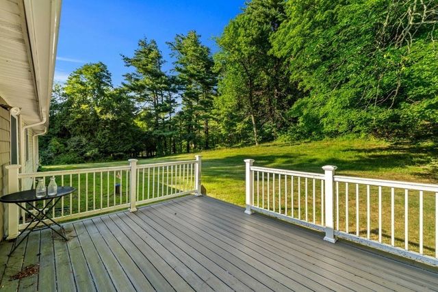 239 Lovers Ln, Haverhill, MA 01830